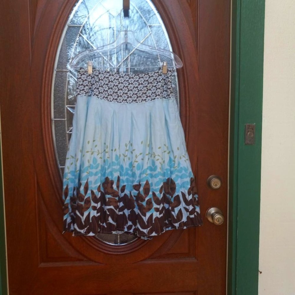 Apt. 9 Floral Skirt Size 6
